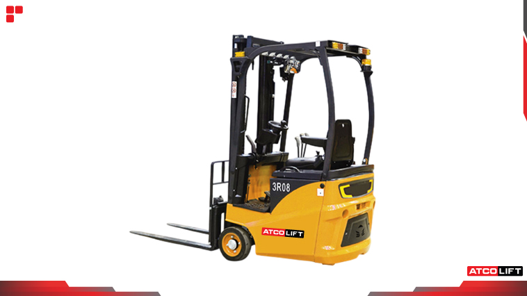3 Wheel Compact Electric Forklift 1 UAE